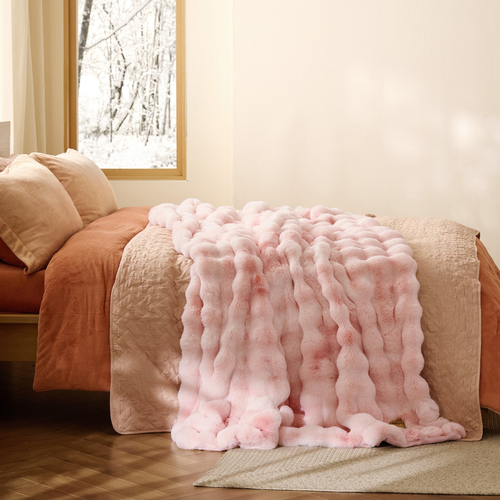 Bubble Faux Fur Blanket - Image 17