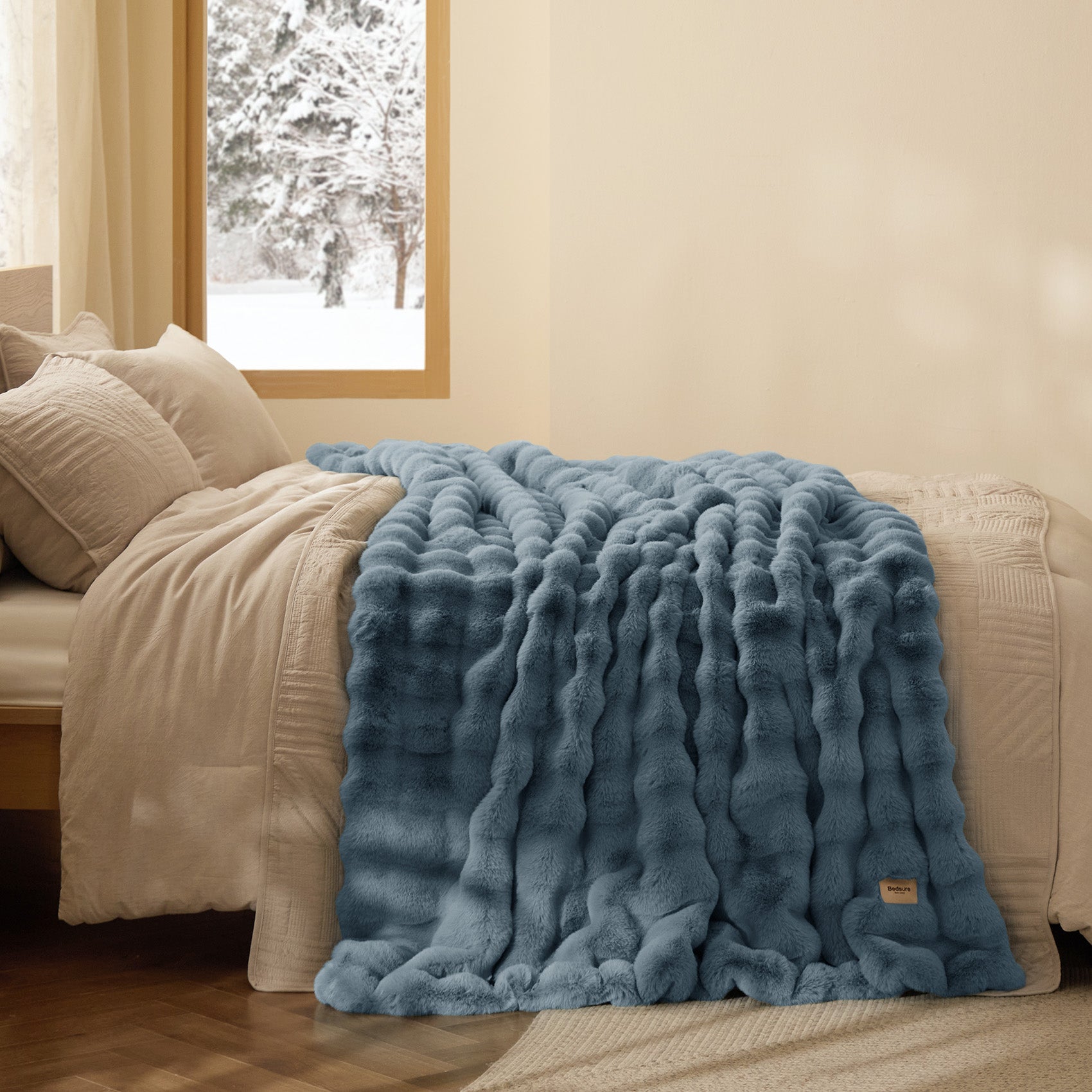 Bubble Faux Fur Blanket - Image 64