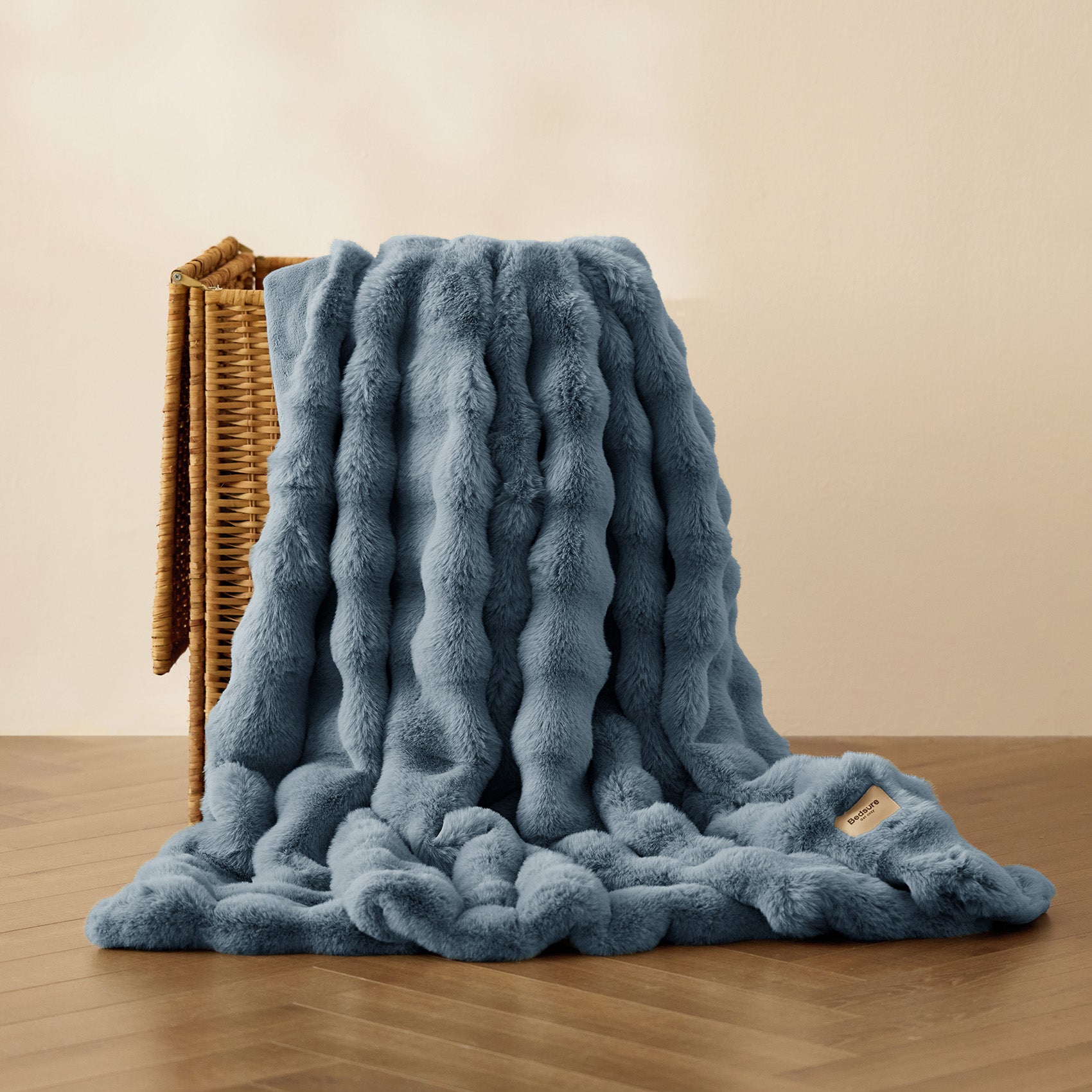 Bubble Faux Fur Blanket - Image 65