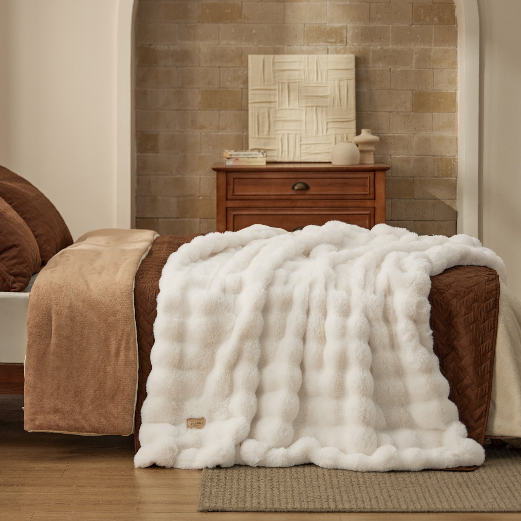 Bubble Faux Fur Blanket - Image 5