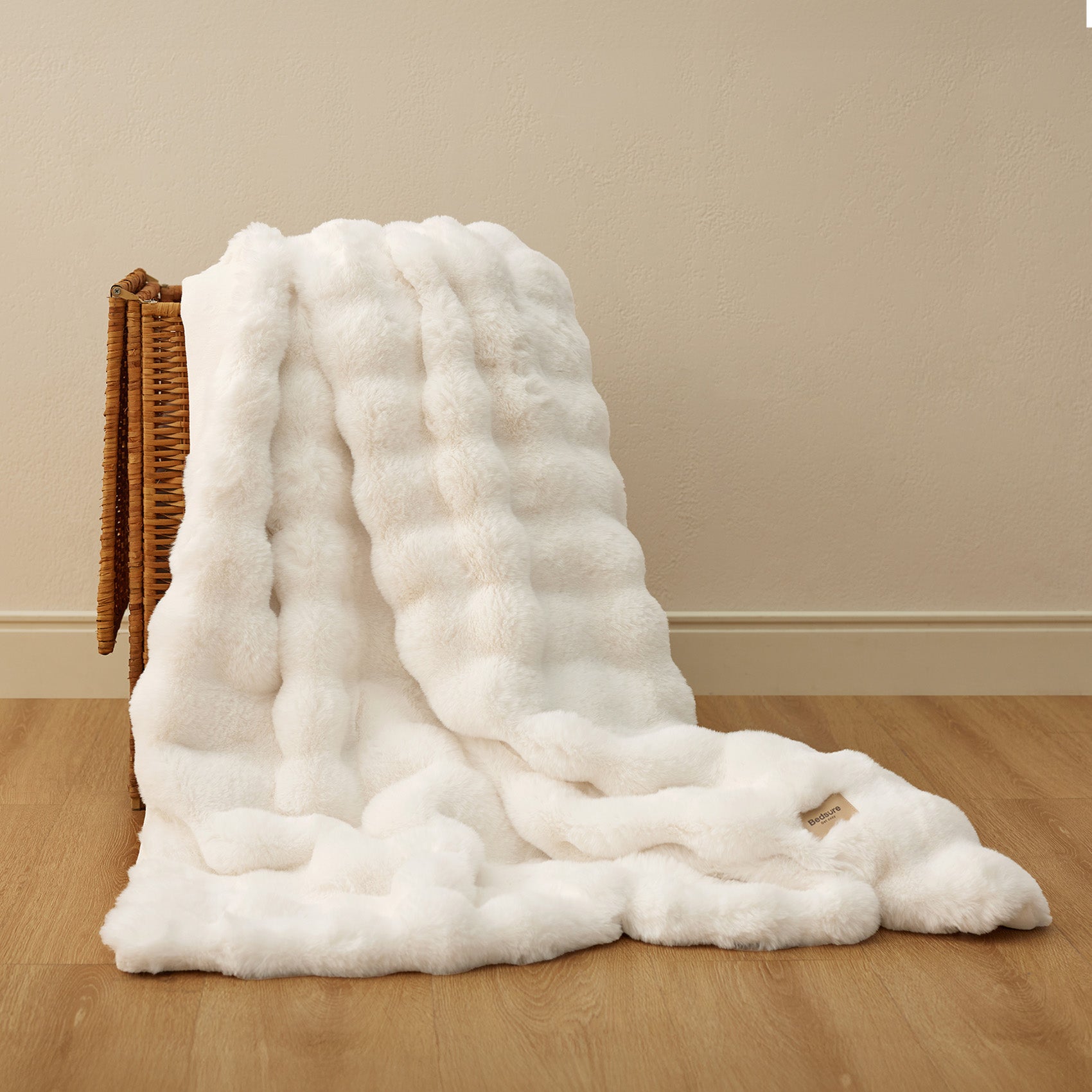 Bubble Faux Fur Blanket - Image 6