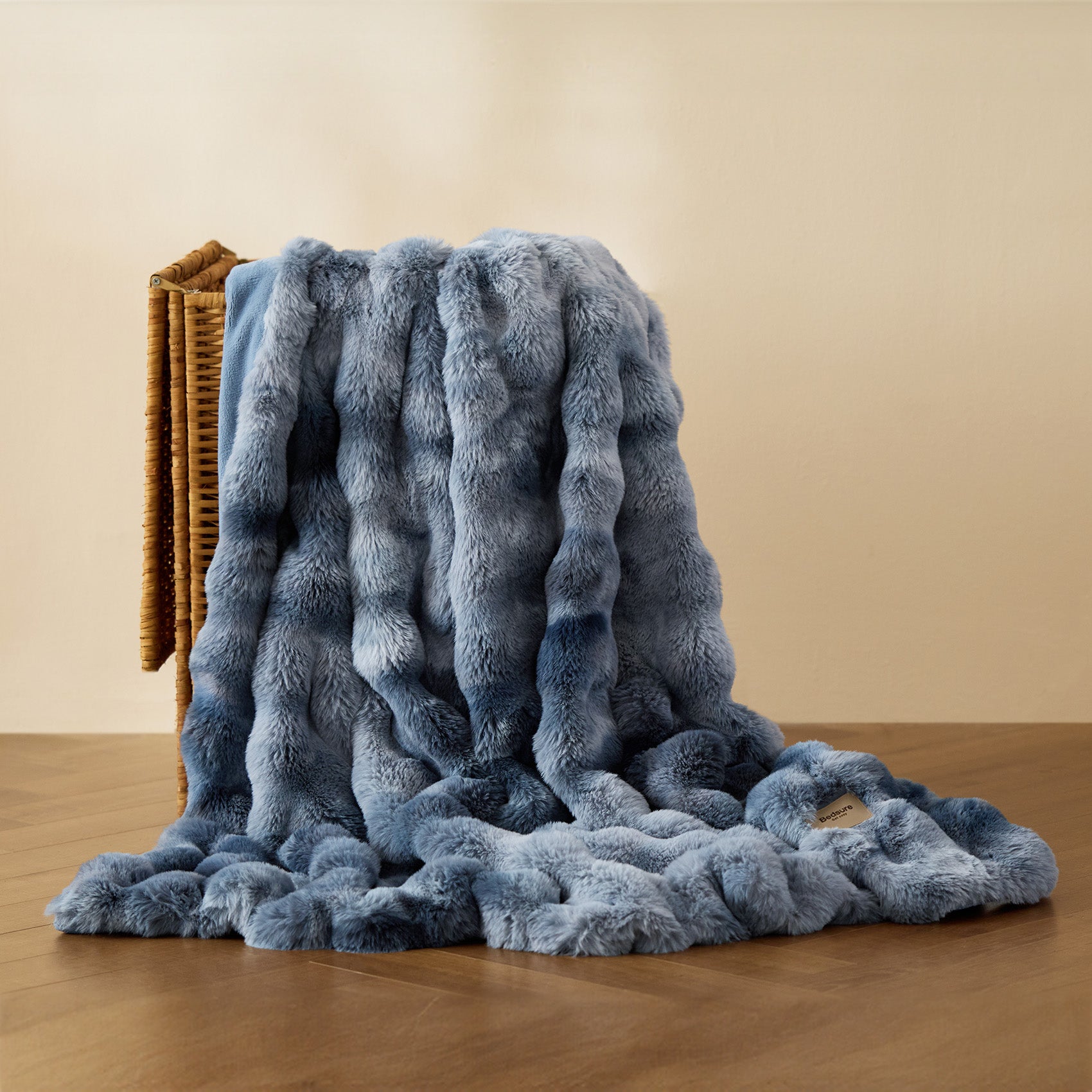 Bubble Faux Fur Blanket - Image 42
