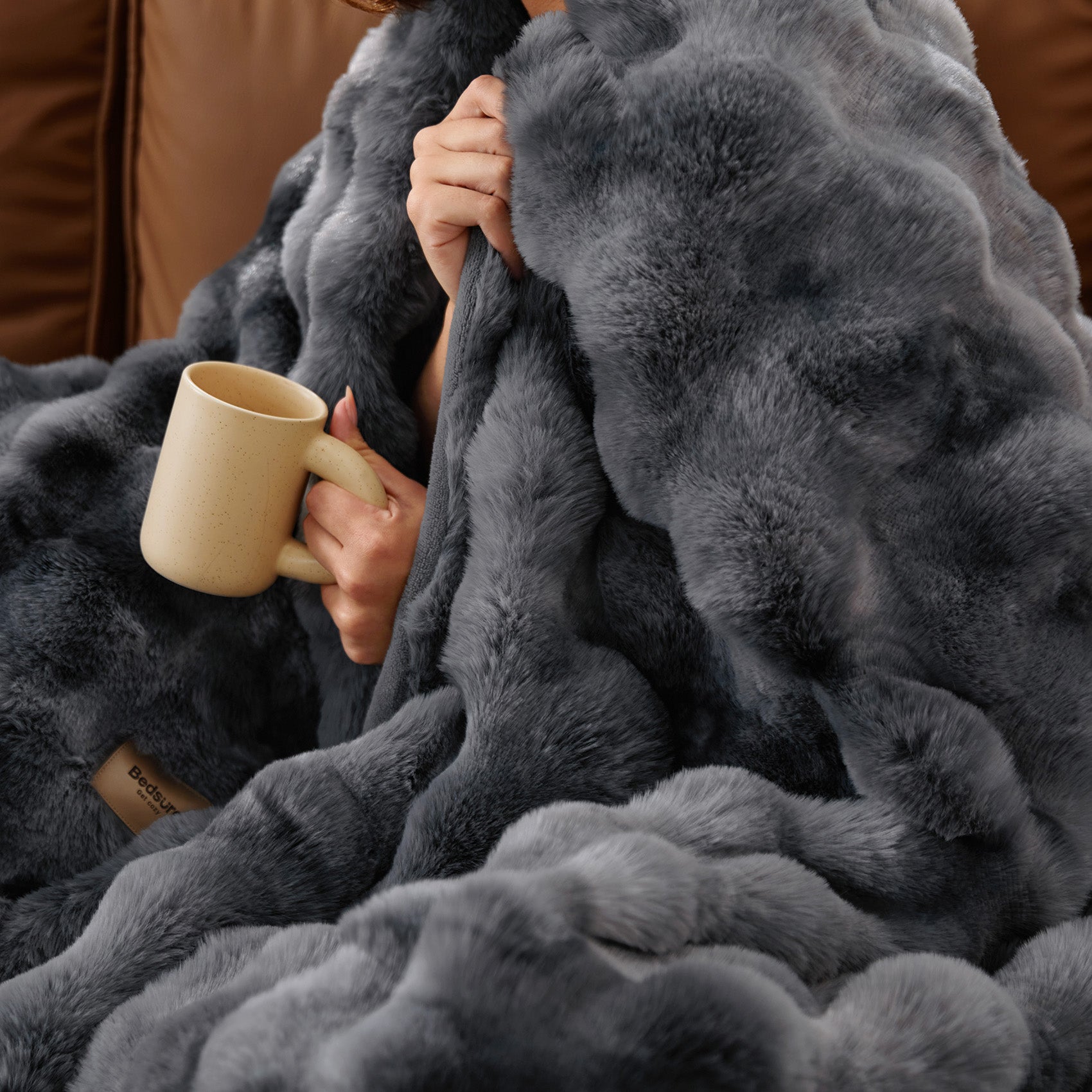 Bubble Faux Fur Blanket - Image 28