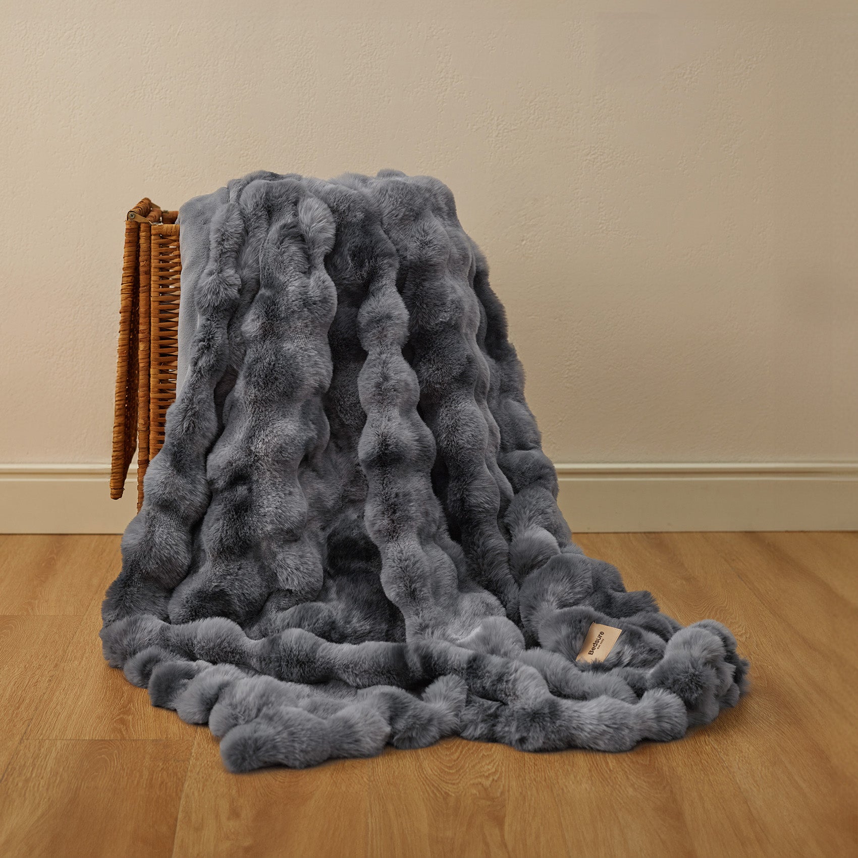 Bubble Faux Fur Blanket - Image 30